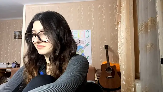 Snapshot of DonnieBooton chatting on 12-01-25, 01:16 DonnieBooton online show from 12-01-25, 01:16