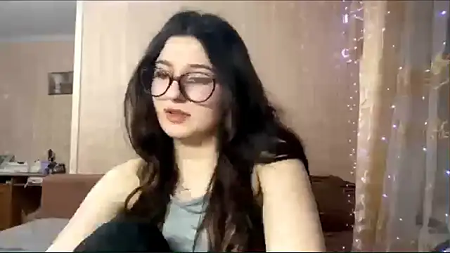 Snapshot of DonnieBooton chatting on 02-02-26, 03:44 DonnieBooton online show from 02-02-26, 03:44