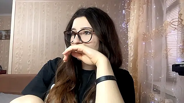 Snapshot of DonnieBooton chatting on 02-12-26, 01:28 DonnieBooton online show from 02-12-26, 01:28