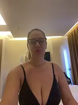 Milana8263 online show from 12-16-25, 08:52