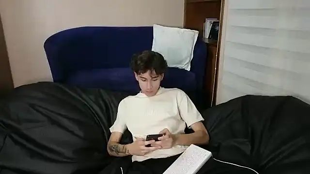 Derekswan online show from 11-11-25, 02:00