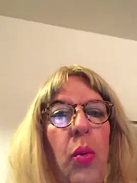 simone xdressing online show from 03-18-26, 12:47