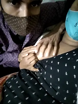 Snapshot of desiXcouple97 chatting on 12-17-25, 12:11 desiXcouple97 online show from 12-17-25, 12:11