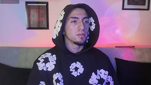 AresMassimoX online show from 12-23-25, 05:38