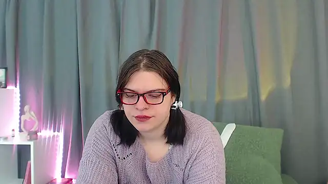 Dona Mafia online show from 11-25-25, 11:16