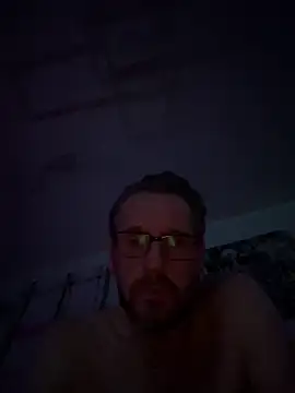 Snapshot of KentishLondoner chatting on 03-06-26, 01:46 KentishLondoner online show from 03-06-26, 01:46