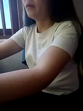 Feeling-hot online show from 04-17-26, 03:20