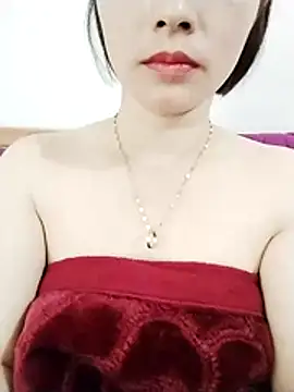 Snapshot of Swan-white123 chatting on 01-19-26, 01:42 Swan-white123 online show from 01-19-26, 01:42