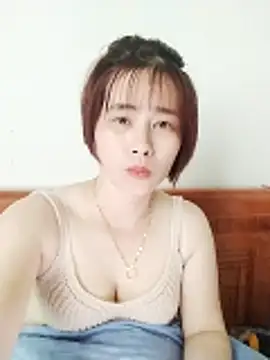 Snapshot of Swan-white123 chatting on 03-16-26, 07:45 Swan-white123 online show from 03-16-26, 07:45