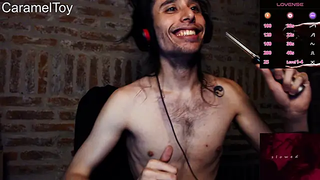 Snapshot of CaramelToy chatting on 02-04-26, 10:04 CaramelToy online show from 02-04-26, 10:04