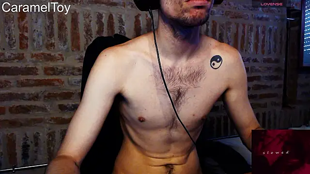 Snapshot of CaramelToy chatting on 02-22-26, 07:45 CaramelToy online show from 02-22-26, 07:45