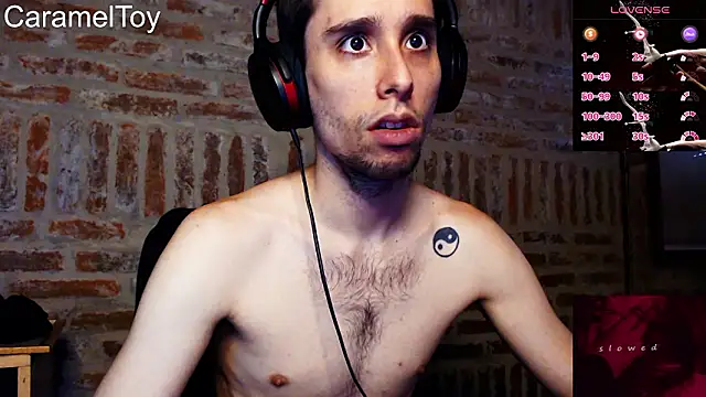 Snapshot of CaramelToy chatting on 02-25-26, 06:17 CaramelToy online show from 02-25-26, 06:17