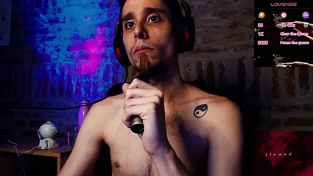 Snapshot of CaramelToy chatting on 03-01-26, 07:16 CaramelToy online show from 03-01-26, 07:16