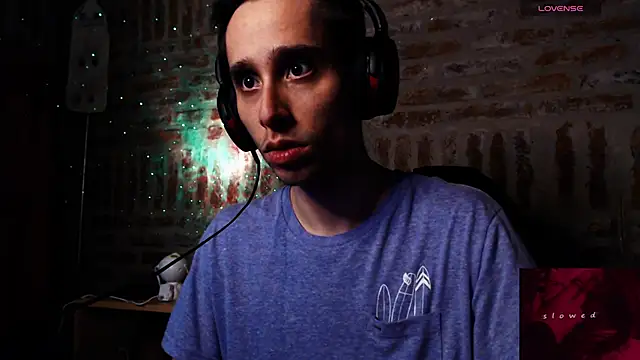 Snapshot of CaramelToy chatting on 03-11-26, 07:25 CaramelToy online show from 03-11-26, 07:25