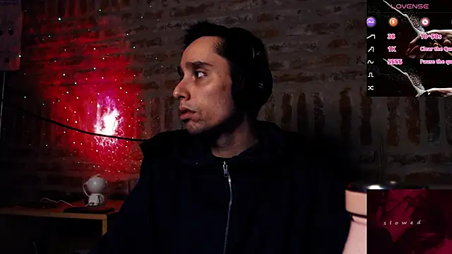 Snapshot of CaramelToy chatting on 03-12-26, 05:19 CaramelToy online show from 03-12-26, 05:19