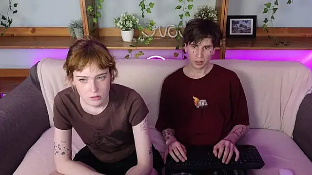 Danny loves Mary online show from 05-29-26, 03:37