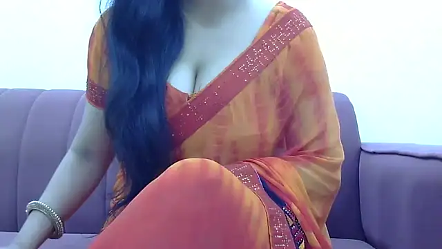 Snapshot of Zoya-sexy chatting on 01-20-25, 07:36 Zoya-sexy online show from 01-20-25, 07:36