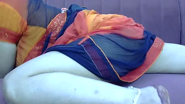 Snapshot of Zoya-sexy chatting on 10-12-25, 09:25 Zoya-sexy online show from 10-12-25, 09:25