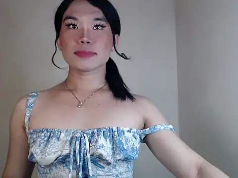 Snapshot of dazzlingcarol chatting on 11-22-25, 05:50 dazzlingcarol online show from 11-22-25, 05:50