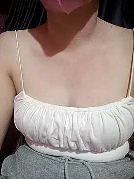 Snapshot of MiHeni chatting on 01-07-26, 06:16 MiHeni online show from 01-07-26, 06:16