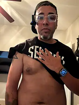 Snapshot of BeansonBeans chatting on 11-18-25, 11:15 BeansonBeans online show from 11-18-25, 11:15