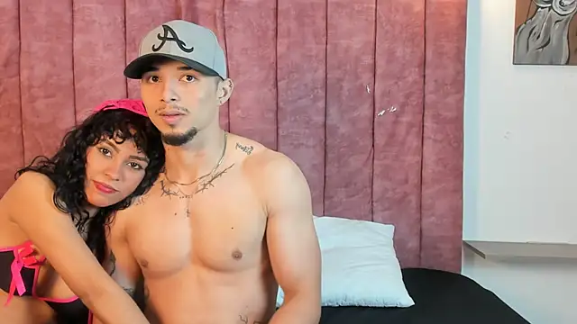 Max and Mia9 online show from 11-10-25, 05:12