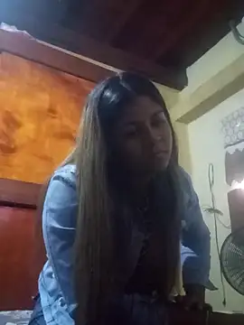 Snapshot of Sol_kissme chatting on 11-11-25, 03:12 Sol kissme online show from 11-11-25, 03:12