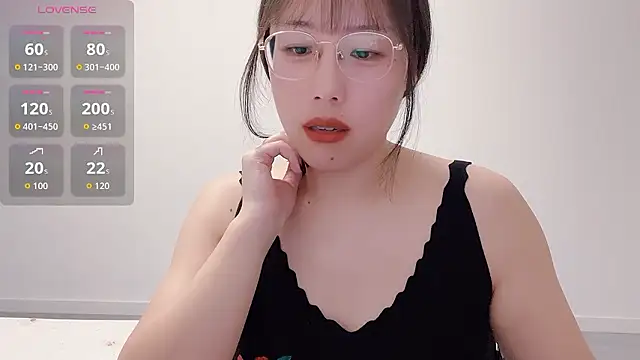 Snapshot of suisui322 chatting on 01-10-26, 02:08 suisui322 online show from 01-10-26, 02:08