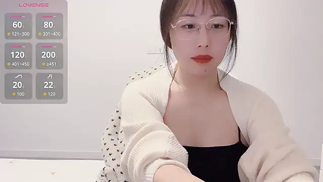 Snapshot of suisui322 chatting on 02-02-26, 01:32 suisui322 online show from 02-02-26, 01:32