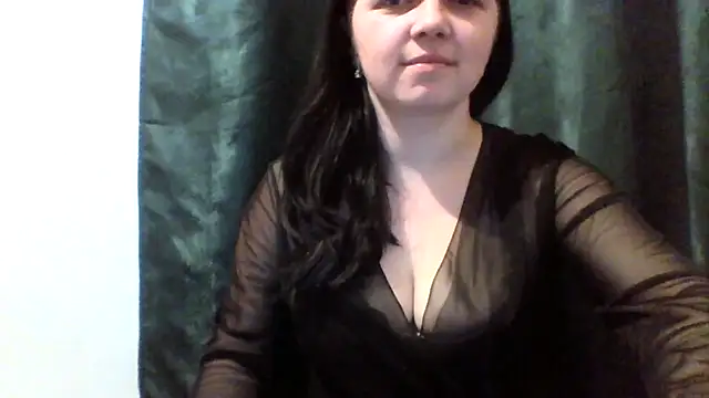 Snapshot of Vitalina282128 chatting on 02-13-26, 02:07 Vitalina282128 online show from 02-13-26, 02:07