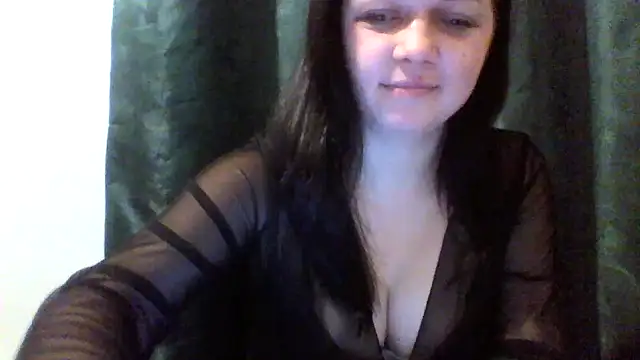 Snapshot of Vitalina282128 chatting on 02-15-26, 08:38 Vitalina282128 online show from 02-15-26, 08:38
