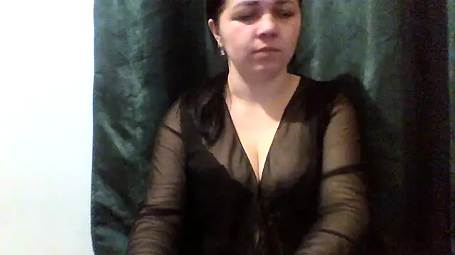 Snapshot of Vitalina282128 chatting on 02-17-26, 04:57 Vitalina282128 online show from 02-17-26, 04:57