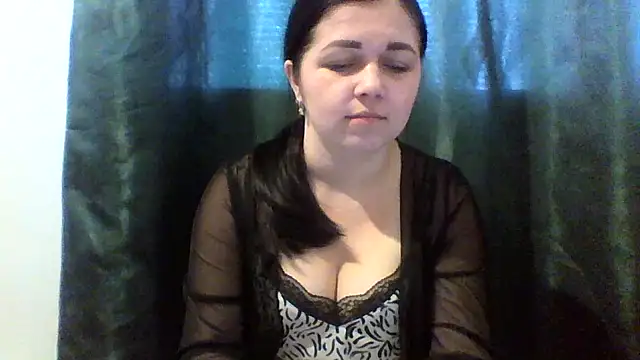 Snapshot of Vitalina282128 chatting on 02-19-26, 11:50 Vitalina282128 online show from 02-19-26, 11:50
