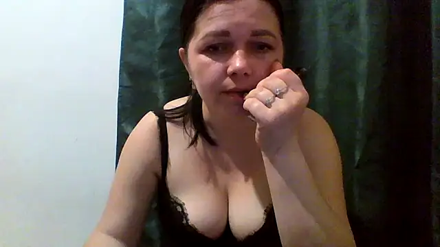 Snapshot of Vitalina282128 chatting on 03-16-26, 07:29 Vitalina282128 online show from 03-16-26, 07:29