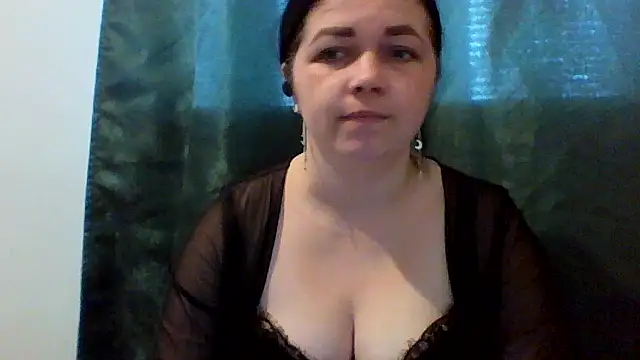Vitalina282128 online show from 05-18-26, 09:15