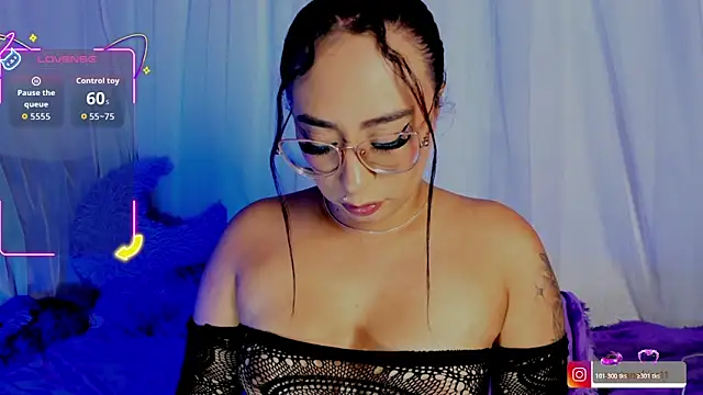 Snapshot of kim_santana_ chatting on 06-06-26, 04:28 kim santana online show from 06-06-26, 04:28