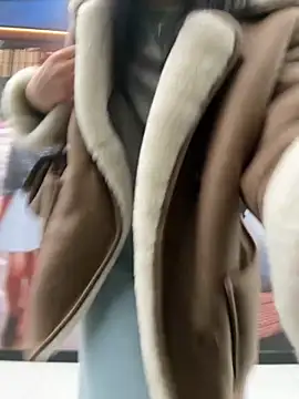 luvvmill online show from 11-12-25, 07:31