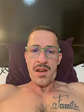 Lucasjandre online show from 06-24-26, 08:19