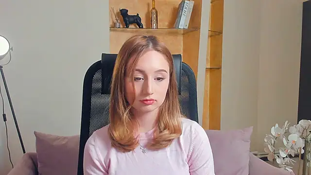 ReinaHenslin online show from 11-11-25, 08:25