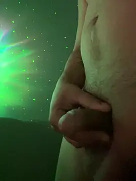 Snapshot of Aronxl chatting on 12-03-25, 04:09 Aronxl online show from 12-03-25, 04:09