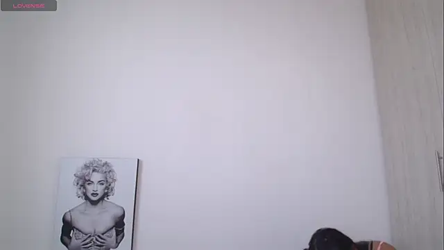Millie bobby online show from 07-17-26, 07:52