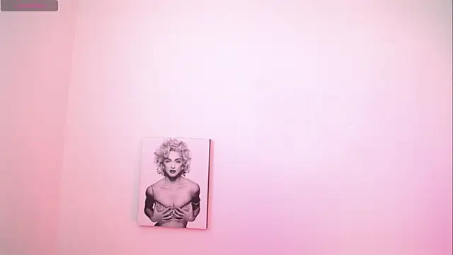 Millie bobby online show from 07-31-26, 07:02