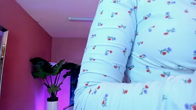 Velvet Dreamss online show from 04-08-26, 11:54