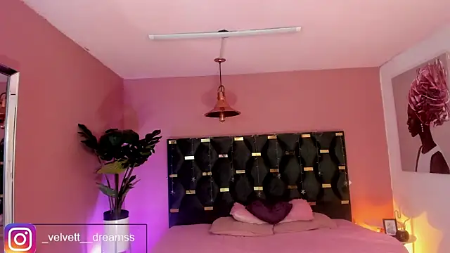 Velvet Dreamss online show from 05-22-26, 12:00