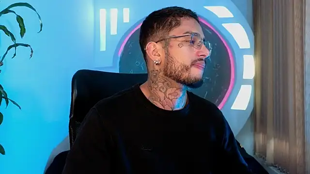 Alanrodgers online show from 12-22-25, 02:58