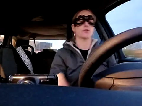 Snapshot of MelleEloa chatting on 11-25-25, 04:29 MelleEloa online show from 11-25-25, 04:29