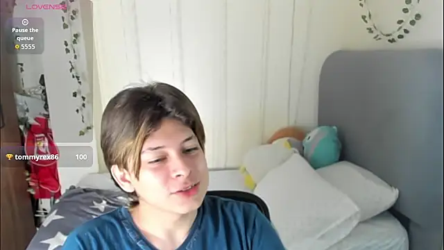 Felix kitty online show from 01-10-26, 07:26