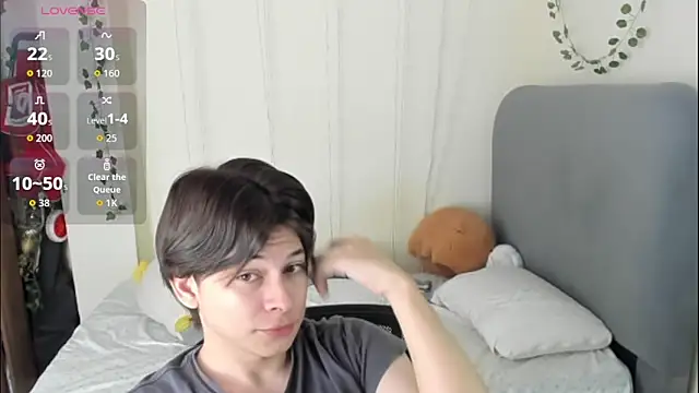 Felix kitty online show from 03-07-26, 07:11