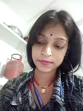 Mohnicute online show from 04-28-26, 07:19