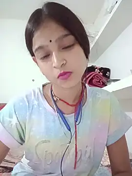 Mohnicute online show from 05-20-26, 10:49